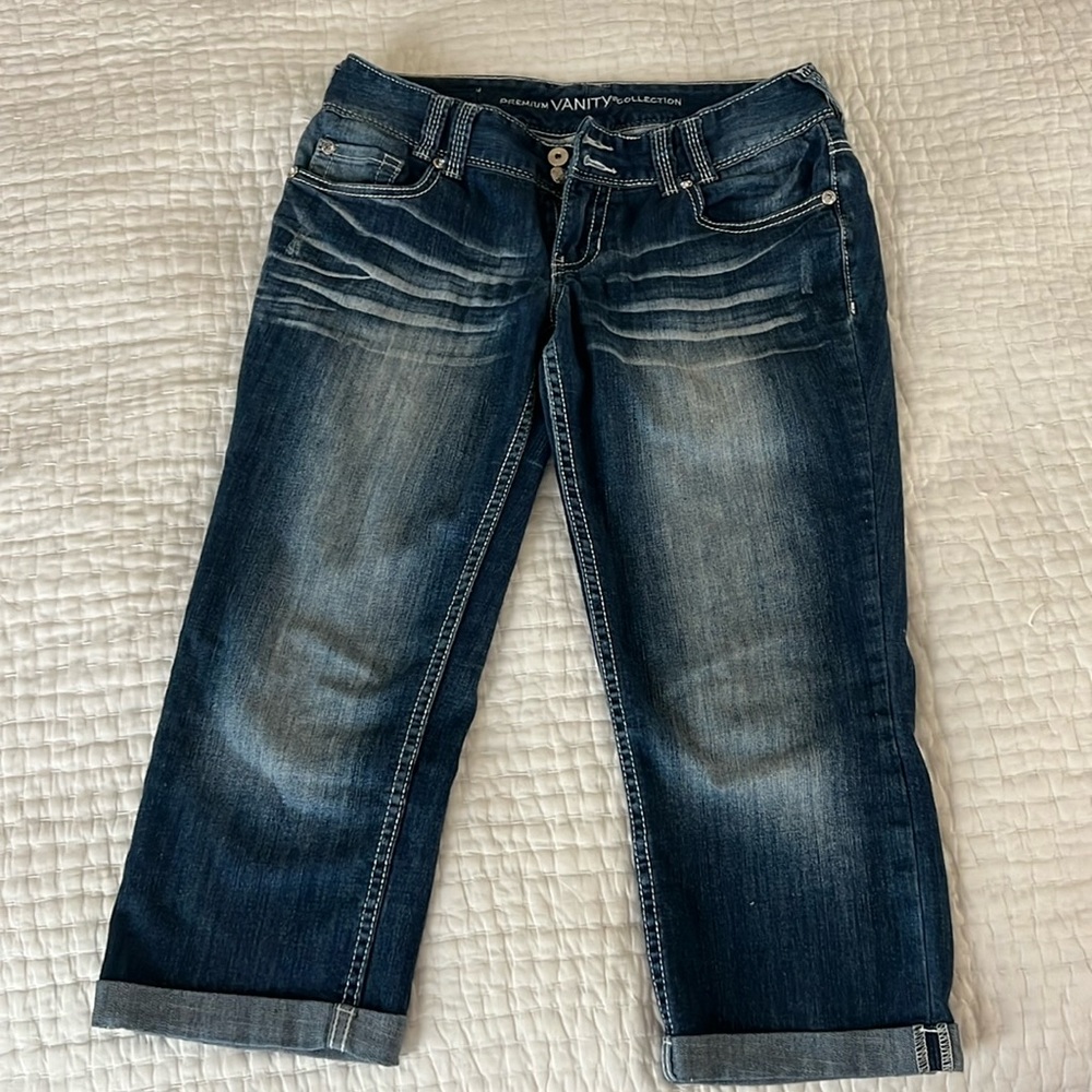 Women’s Vanity Capri Jeans